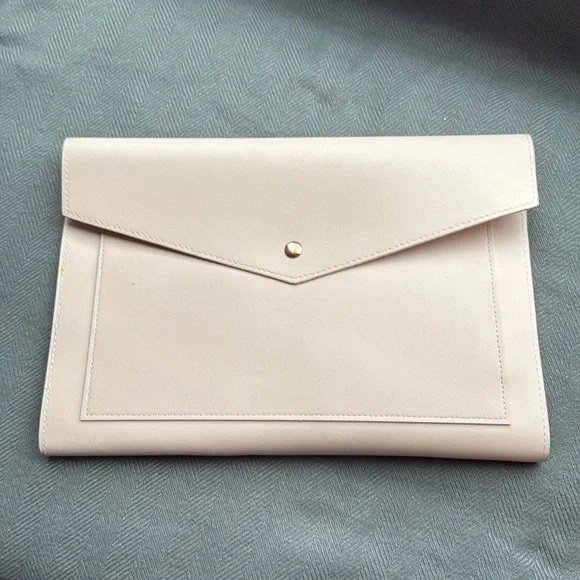 Glass ladder and co Megan portfolio
Light pink - Picture 1 of 6